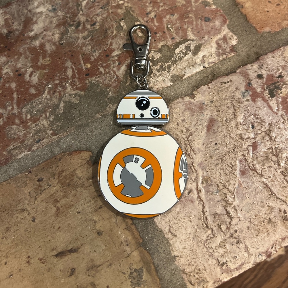 Bb-8 keychain with spinning body